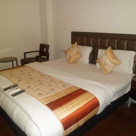 Hotel Cabana @ Pahar Ganj New Delhi Exterior photo