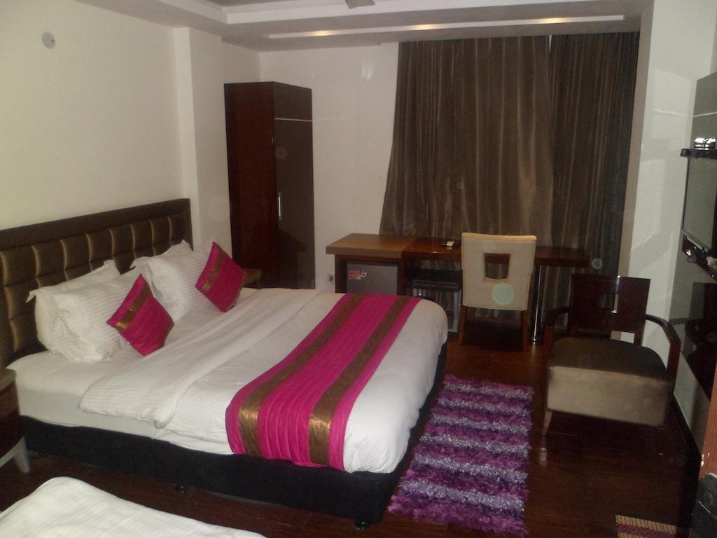 Hotel Cabana @ Pahar Ganj New Delhi Exterior photo