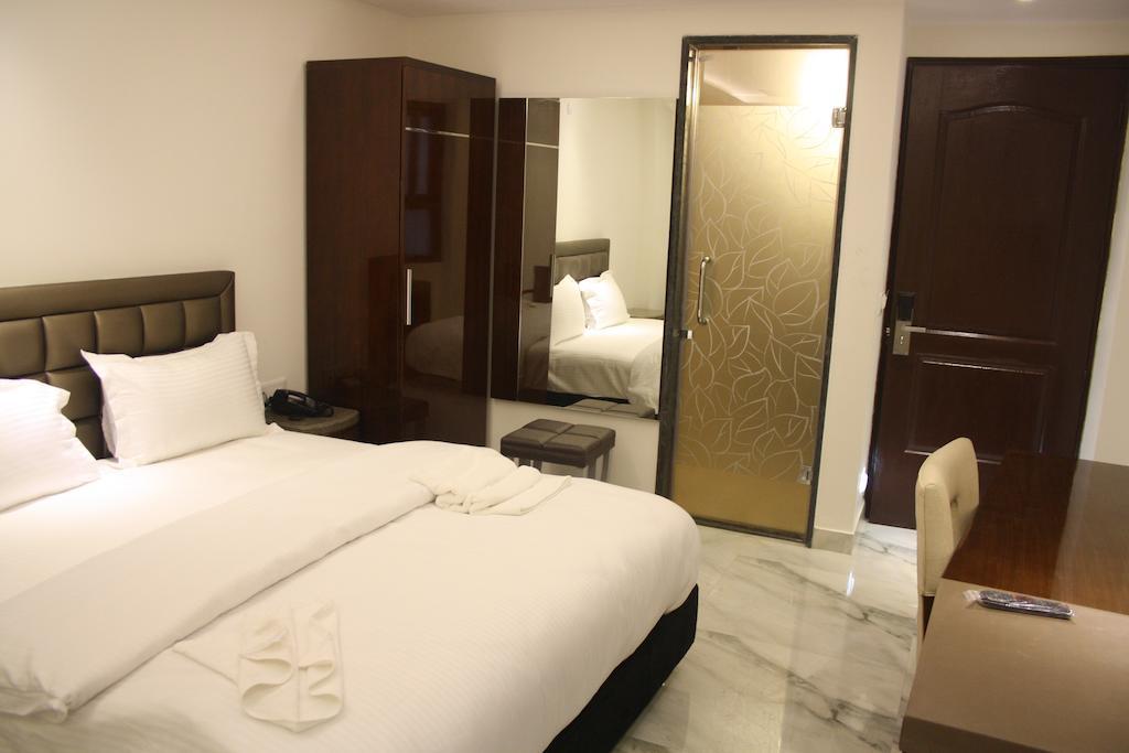 Hotel Cabana @ Pahar Ganj New Delhi Room photo